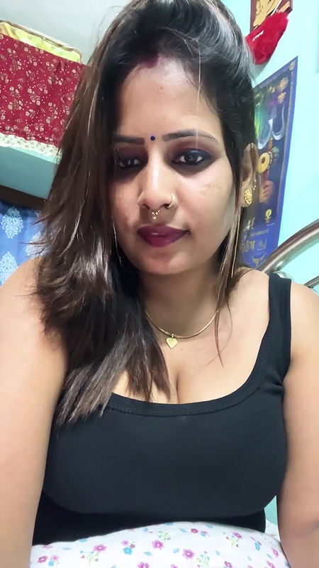 Youtuber Gouri queen
