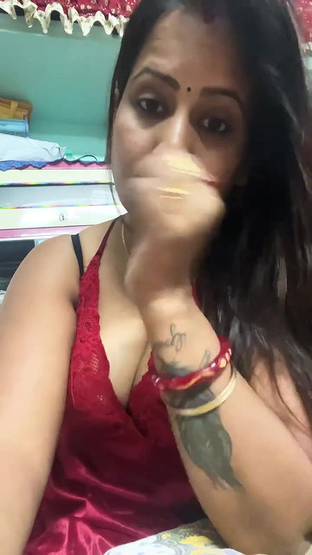 Youtuber Gouri queen