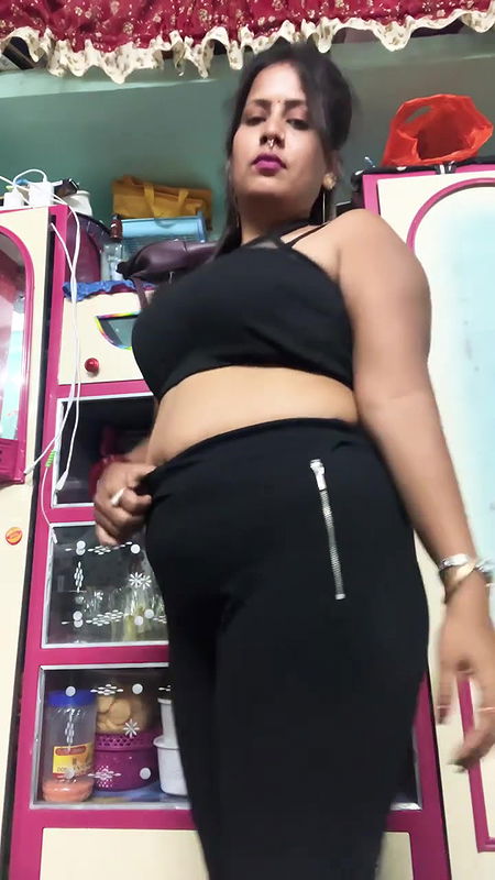 Youtuber Gouri queen