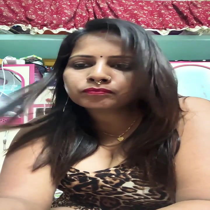 Youtuber Gouri queen