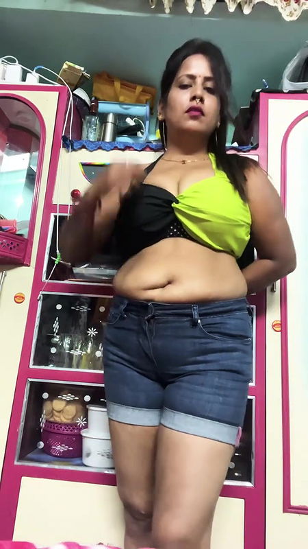 Youtuber Gouri queen