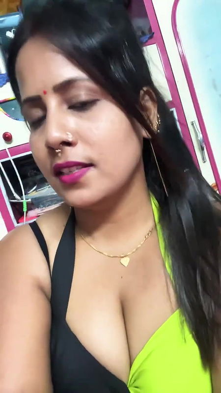 Youtuber Gouri queen