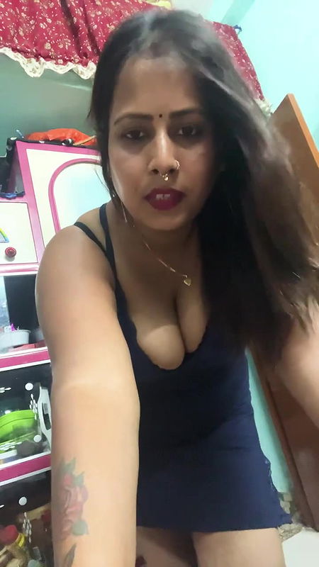 Youtuber Gouri queen