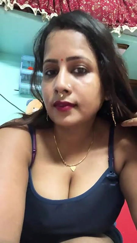 Youtuber Gouri queen