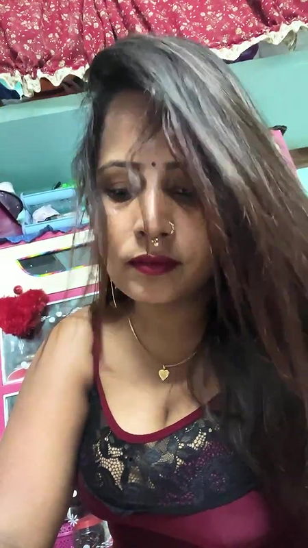 Youtuber Gouri queen