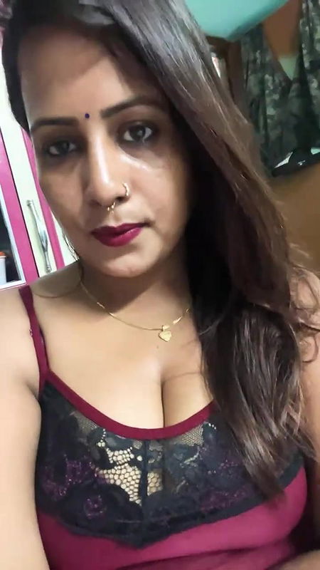 Youtuber Gouri queen