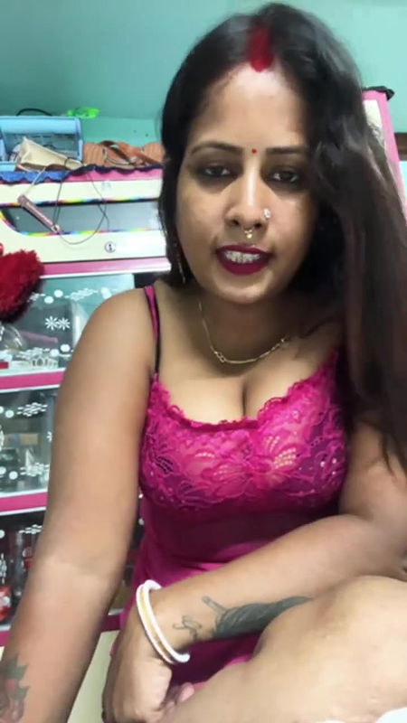 Youtuber Gouri queen
