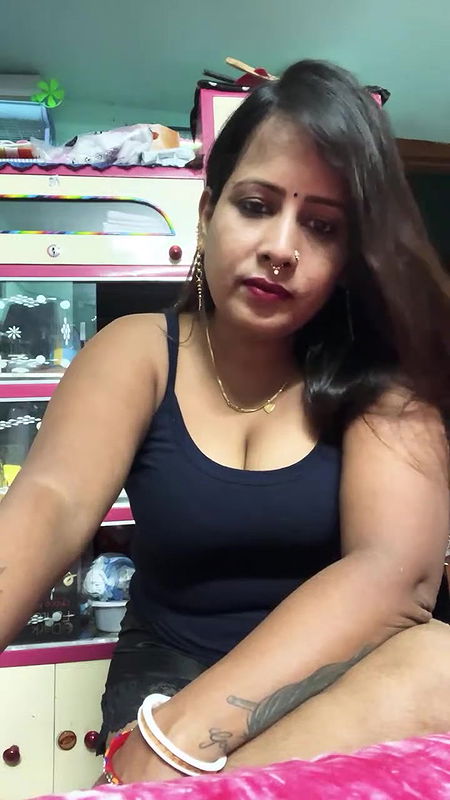 Youtuber Gouri queen