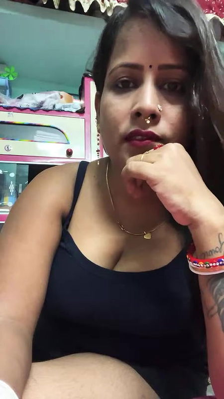 Youtuber Gouri queen