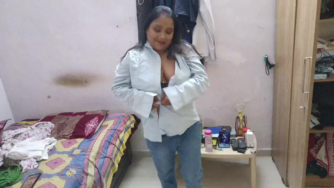 Youtuber Ria ghoshria ki duniya