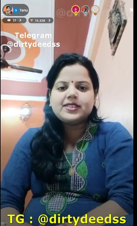 Tanu showing her boobs and pussy on Superlive with face