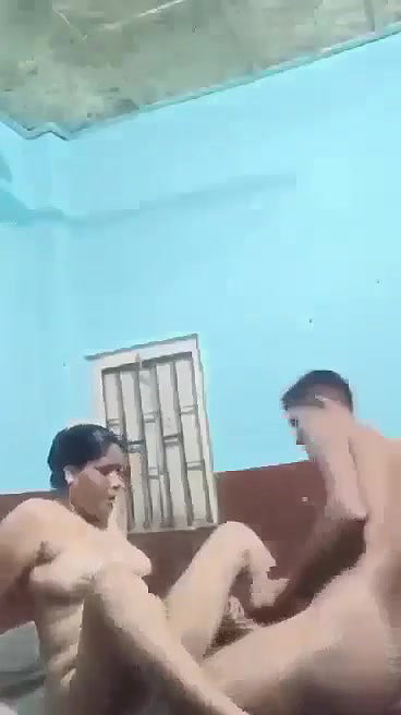 Milf Pussy Licking and Hard Fucked By Young Lover