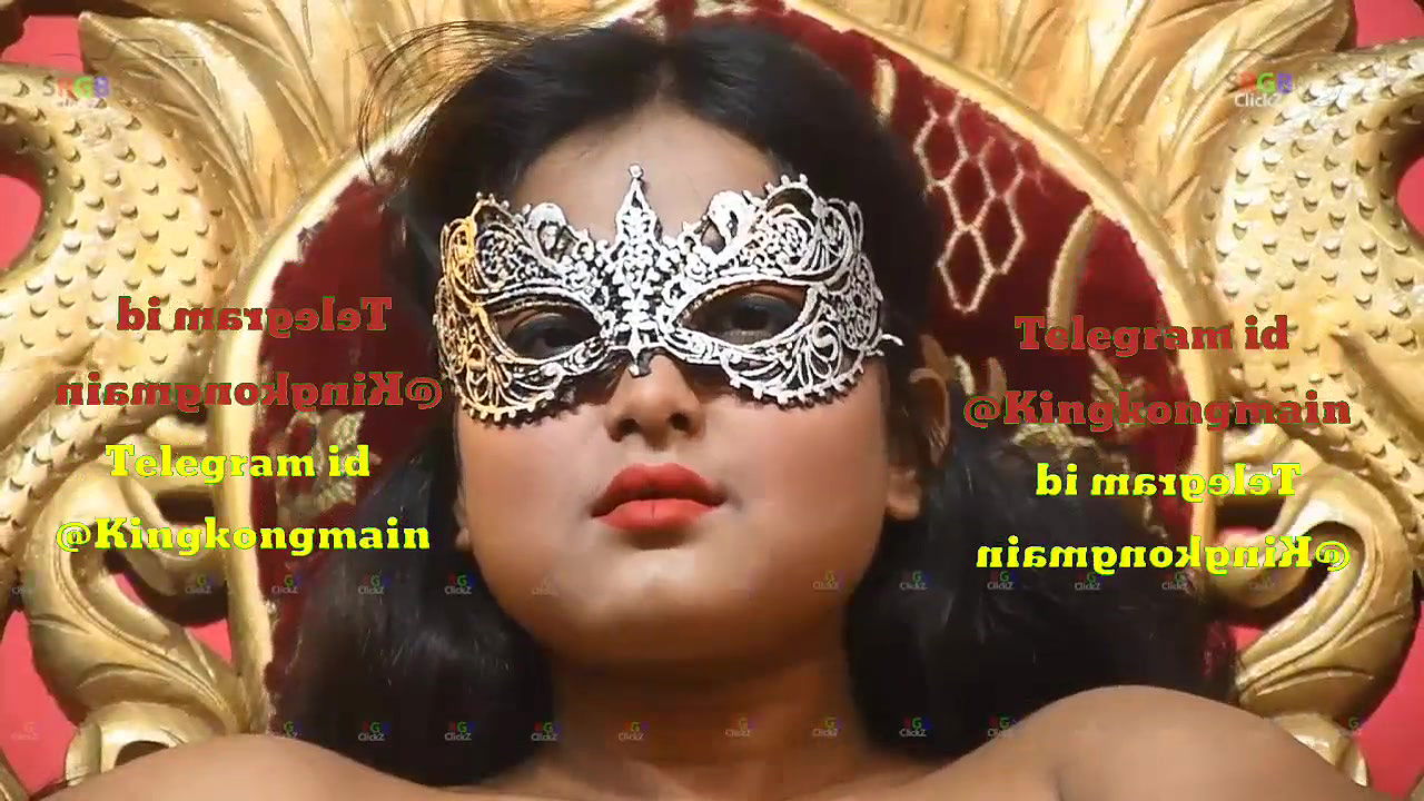 Model Solo Show App Content