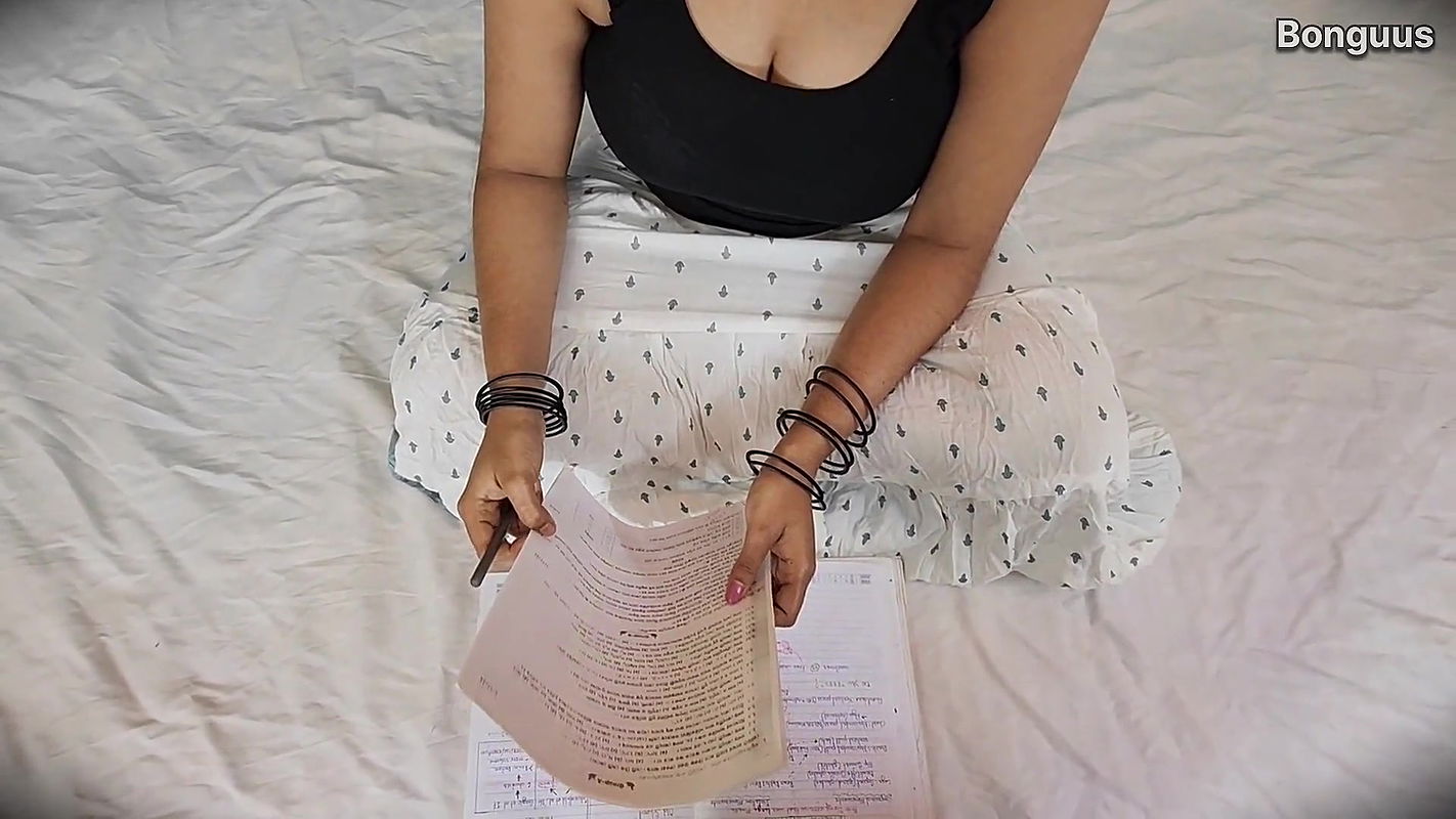 18 Years Old Riya Got Her Hairy Tight Pussy Fucked so Well