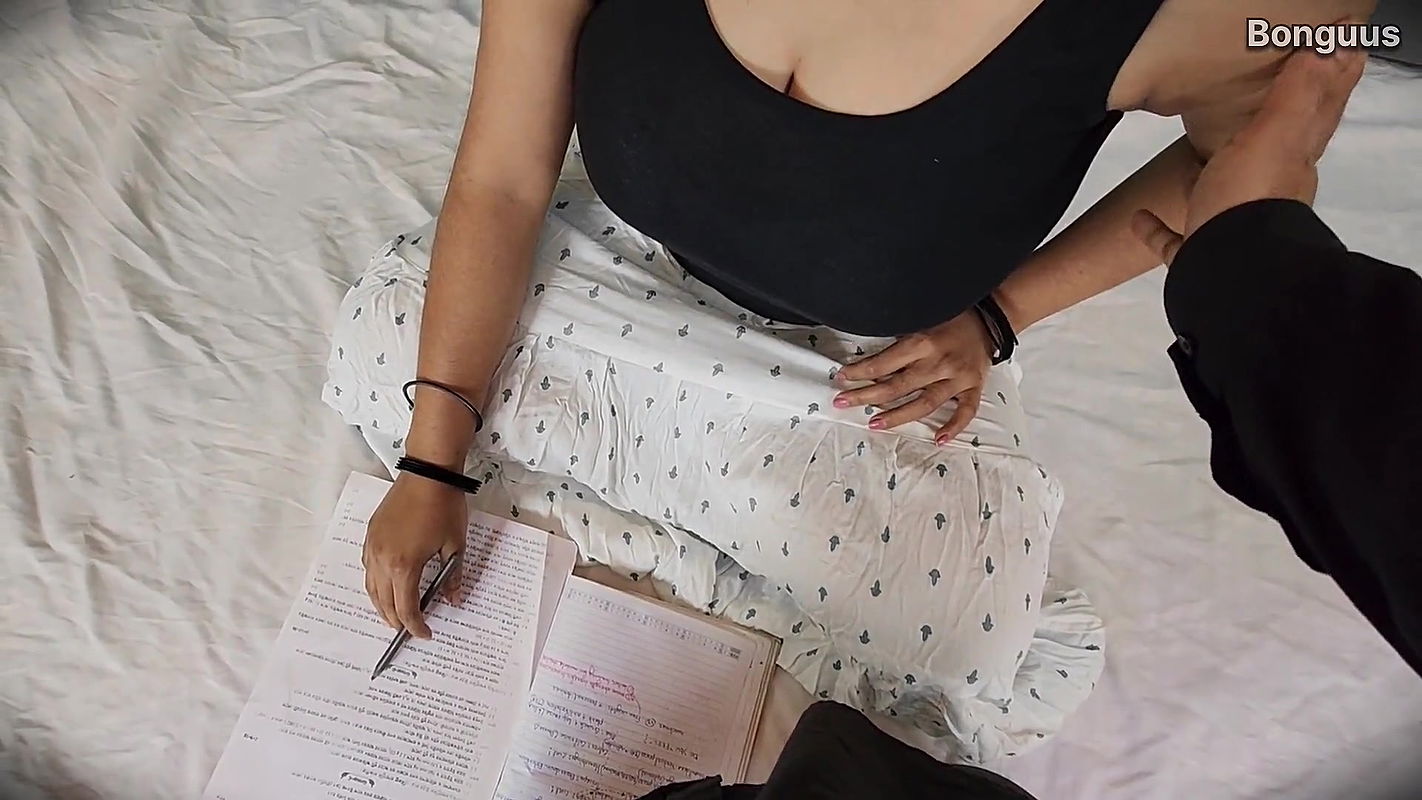 18 Years Old Riya Got Her Hairy Tight Pussy Fucked so Well