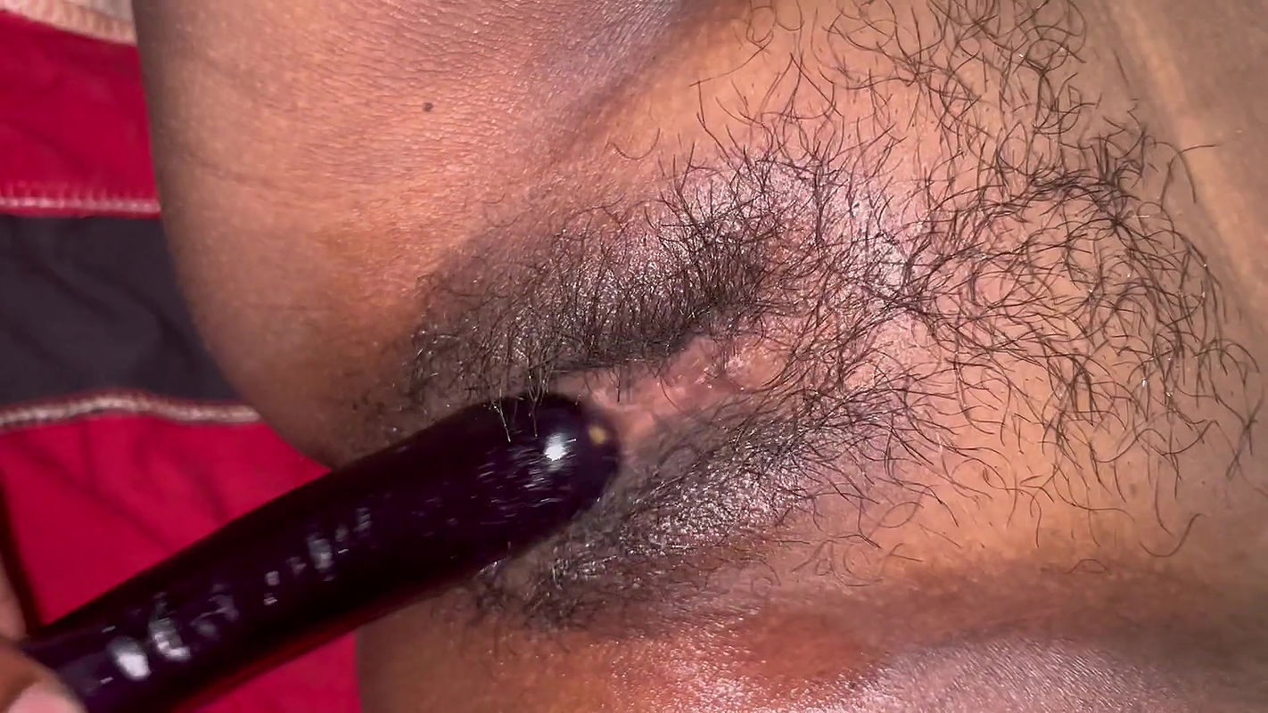 Bhabhi Put Brinjal in Her Pussy