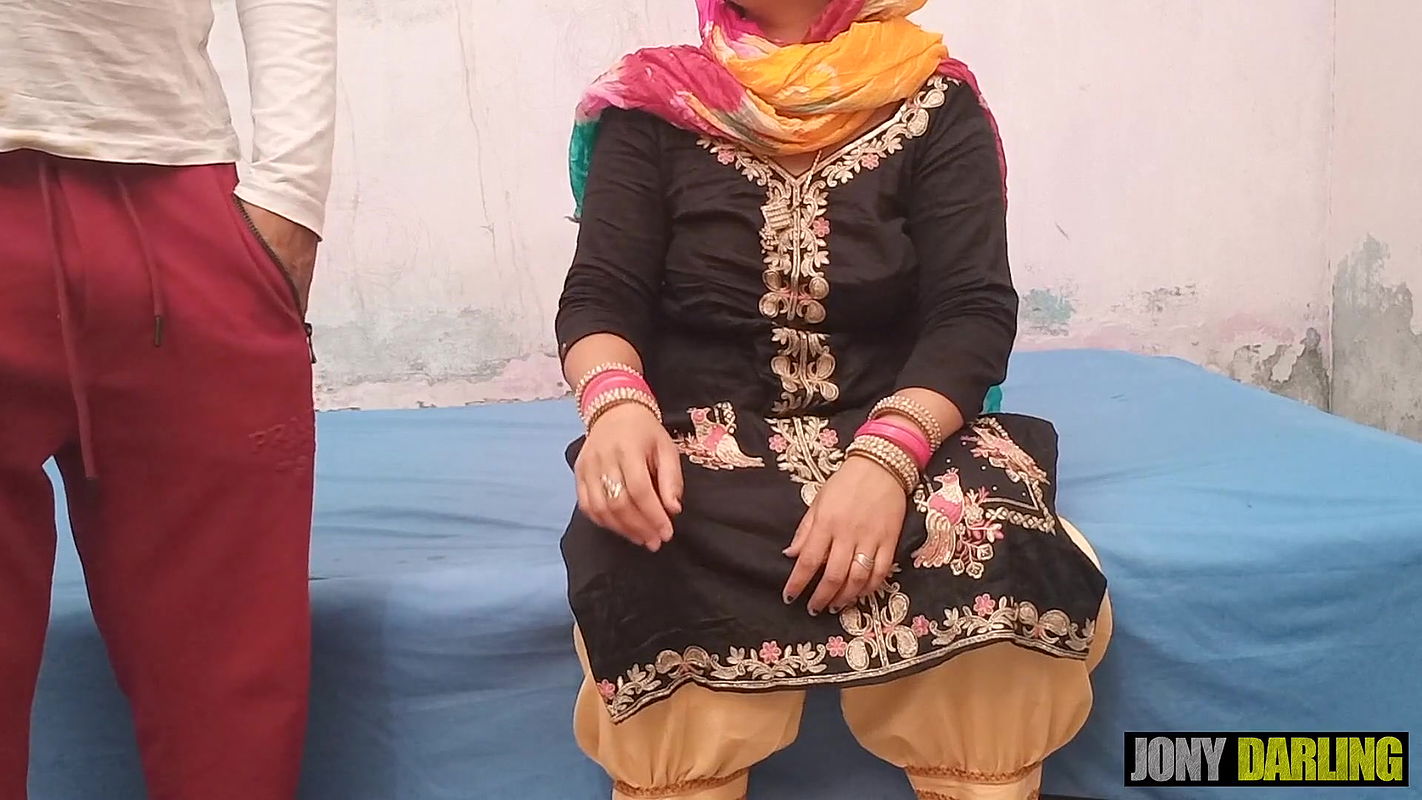 Big Ass PAWG Busty Stepmom Seduce Her Stepson’s Friend to Fucking Her Hard When Her Stepson Was Not at Home – Punjabi Audio