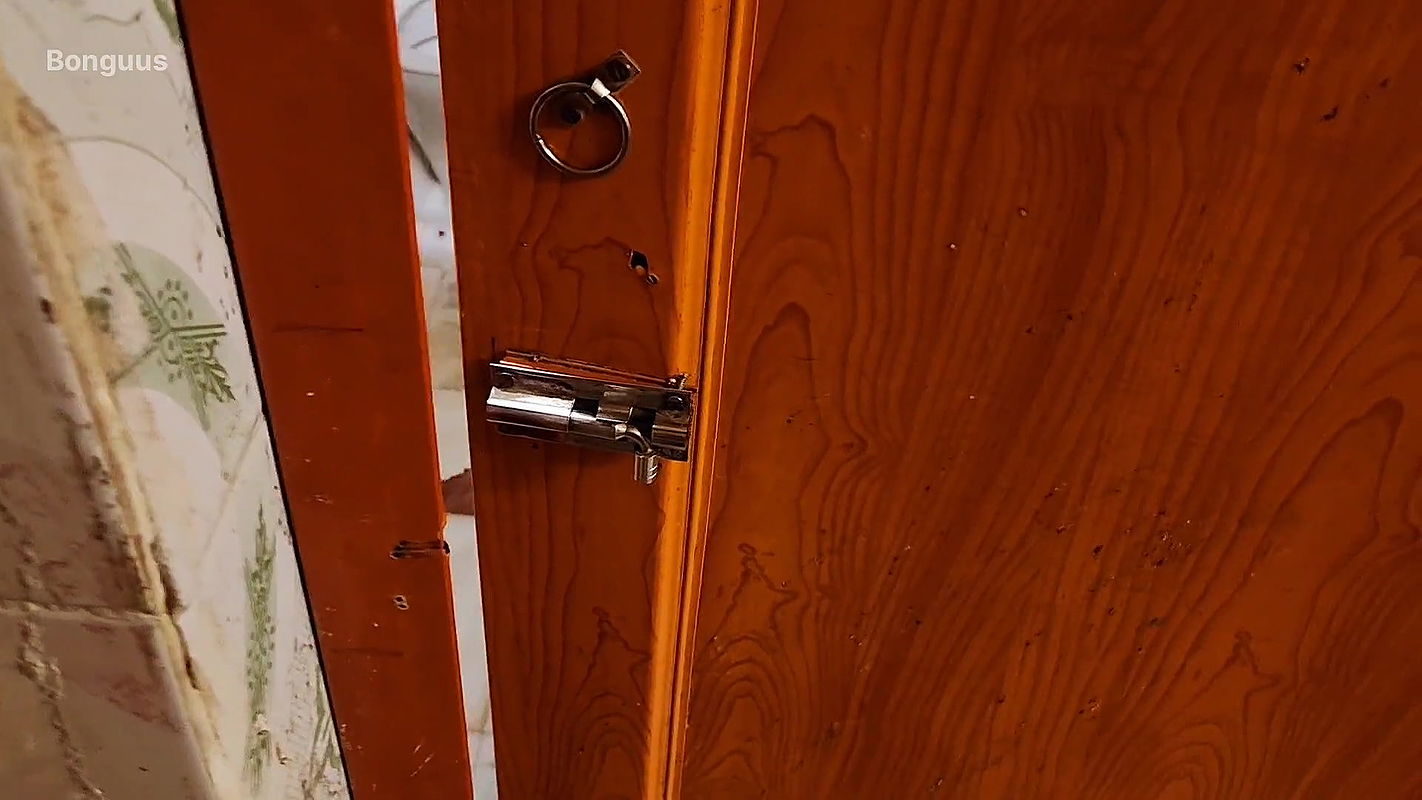 Big Boobs Hot Figure Wife Caught in Bathroom Showering