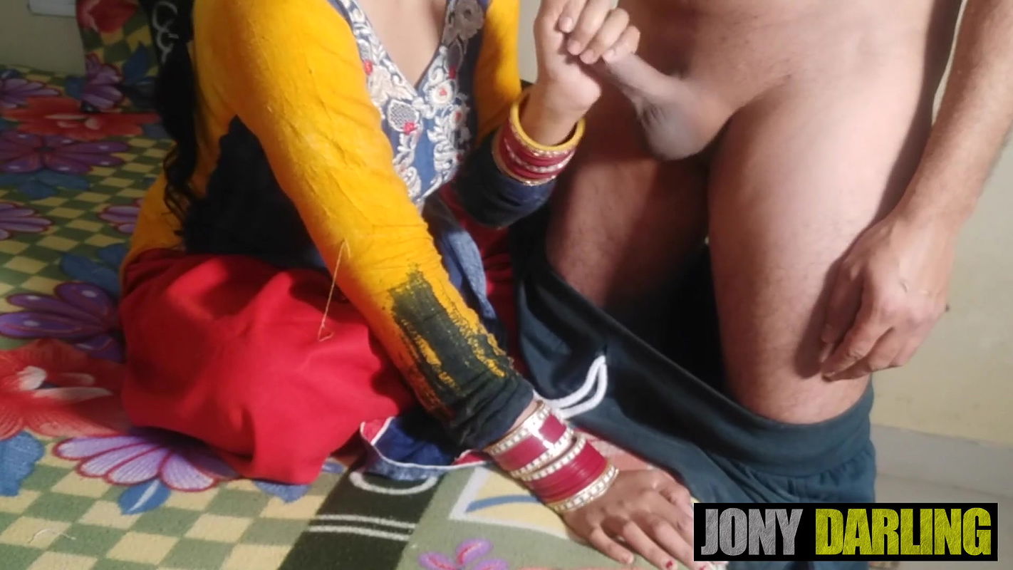 Bihari Gave Orgasm to Punjabi Bhabhi, Bhabhi Screamed After Seeing Bihari’s Sex