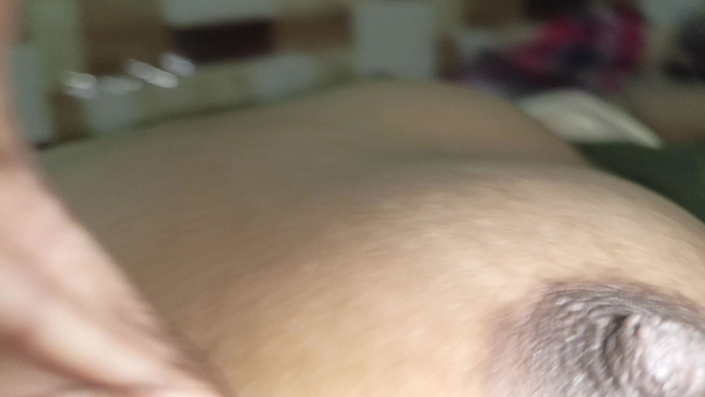 Called Girlfriend to the Room and Kissed Her