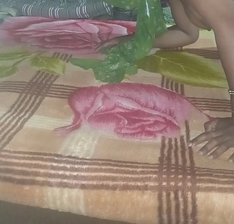 Desi Aunty Fucked by Her Neighbour