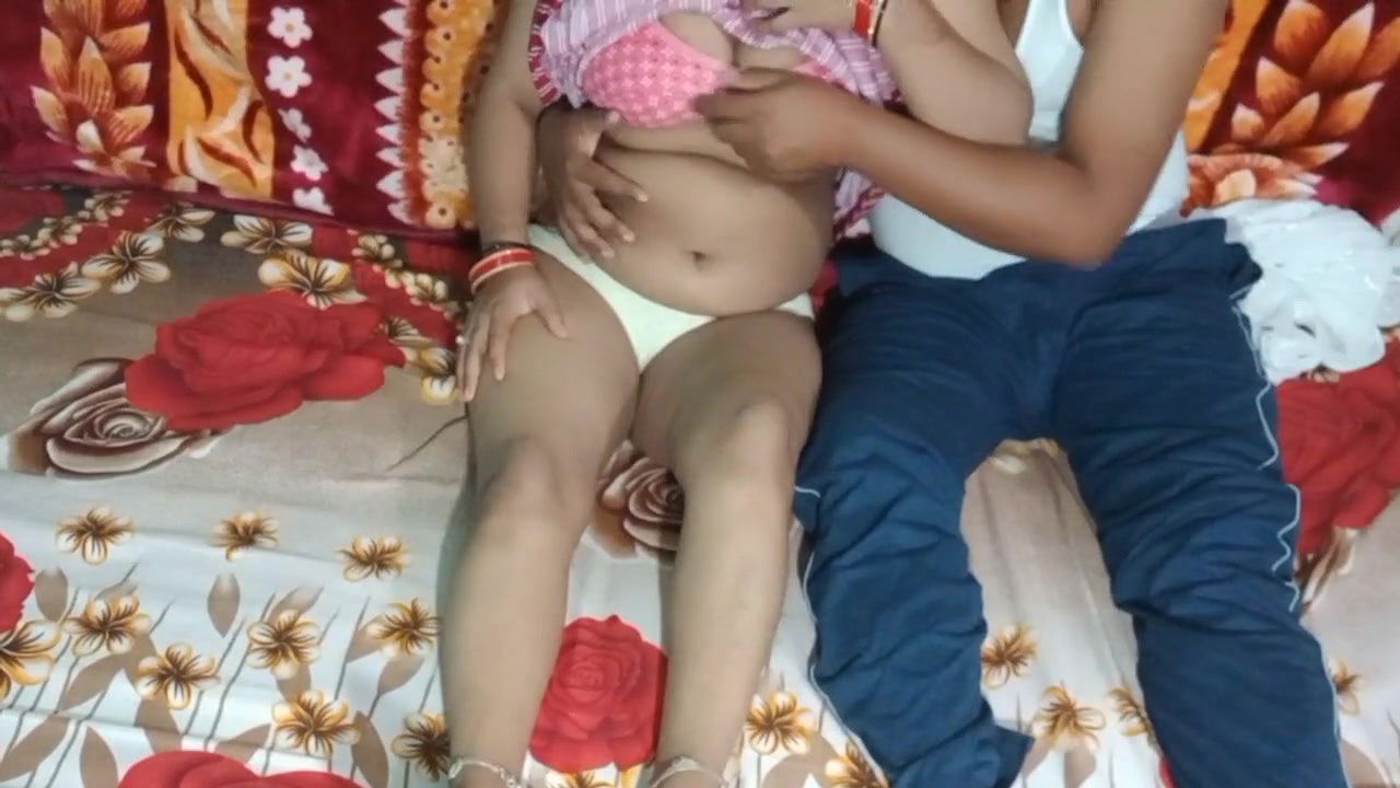 Desi Bhabhi Sucked Cock and Left in Maxi