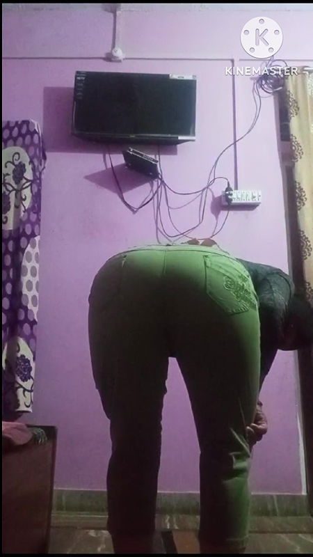 Desi Huge Boobs and Ass Bhabhi Masturbation Front of His Stepson