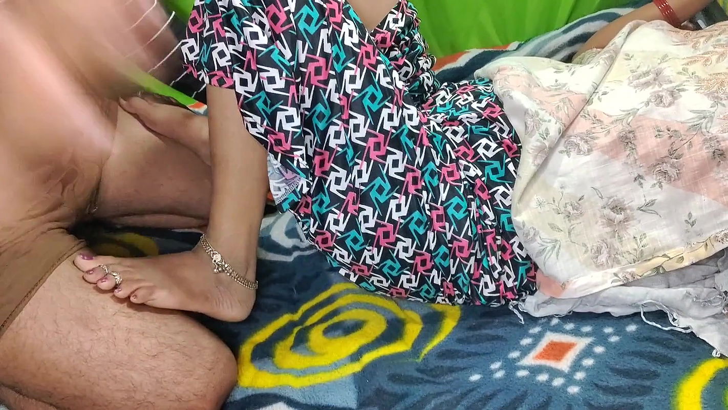 Desi Indian Very Cute Desi Indian Girl Hard Fucking White Pussy – Full Hindi Audio