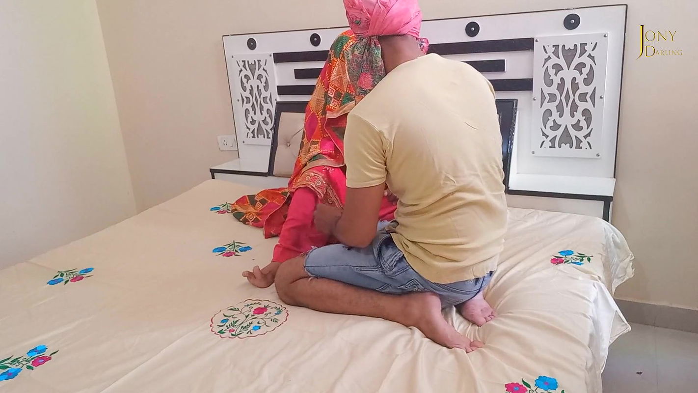 Honeymoon with Stepmom, First Night with Stepmom