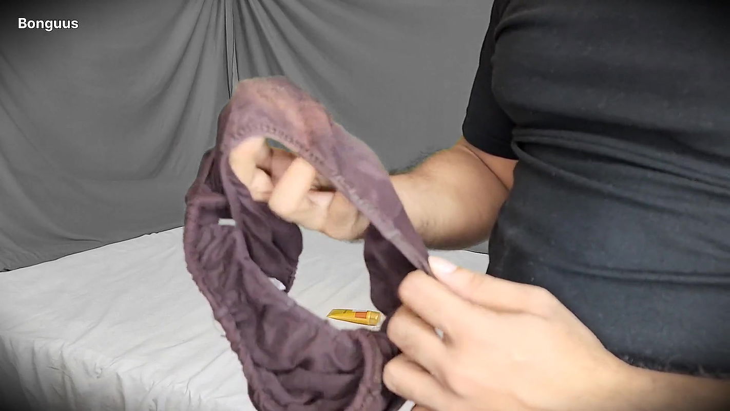 Hot Riya Bhabhi Fucked After Coming From Bathroom