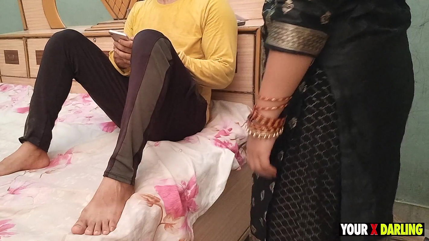 I Made Fun of Aunty by Fingering Her Pussy, but Aunty Took It Seriously, Your Darling.