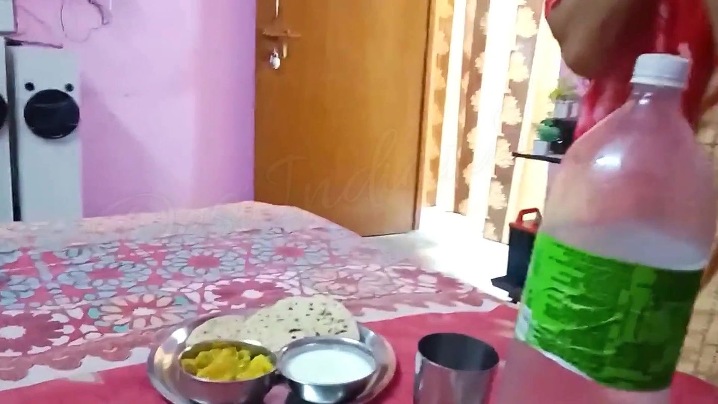 Indian 18 Years Old Big Boobs Beautiful Desi Girl Fucked by in Hindi Audio