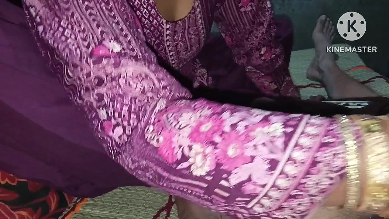 Indian Bahu Get Fucked in Her Tight Pussy by Old Sasur Ji During Daytime (hindi Audio)