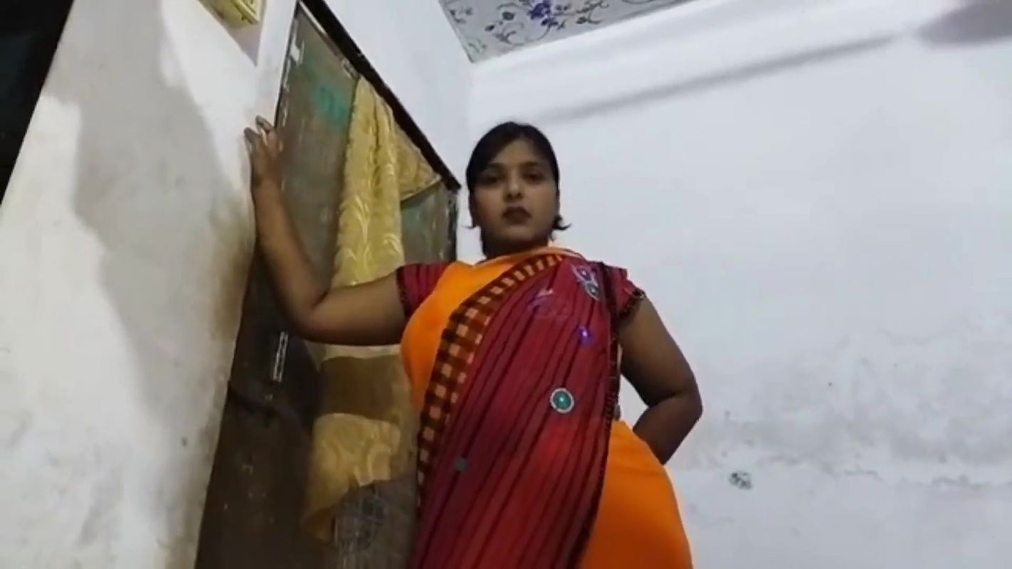 Indian Stepdad and Stepdaughter Fuck Alone Home