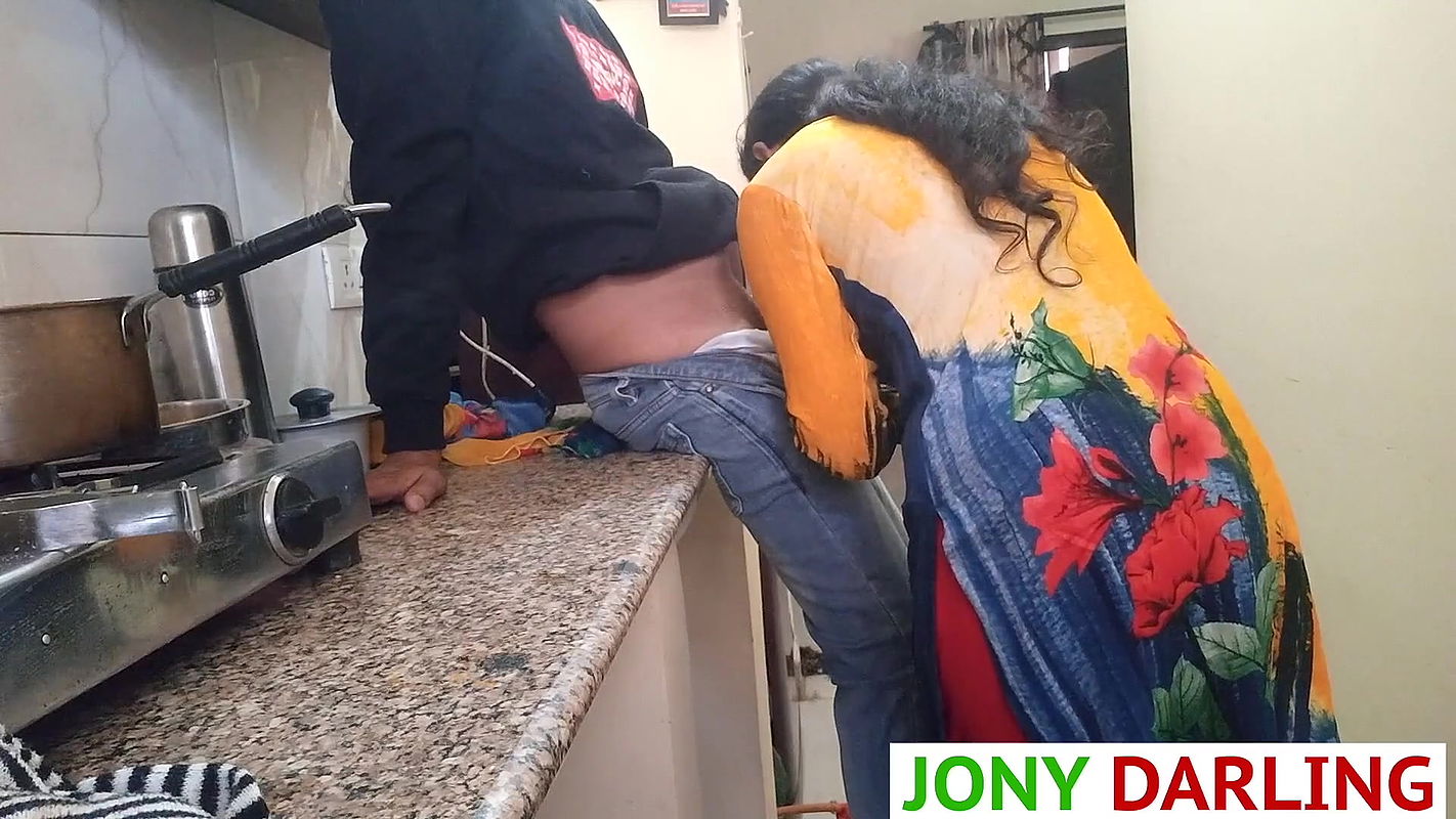 Mother-in-law’s Fucking, That Too in the Kitchen – Jay Darling