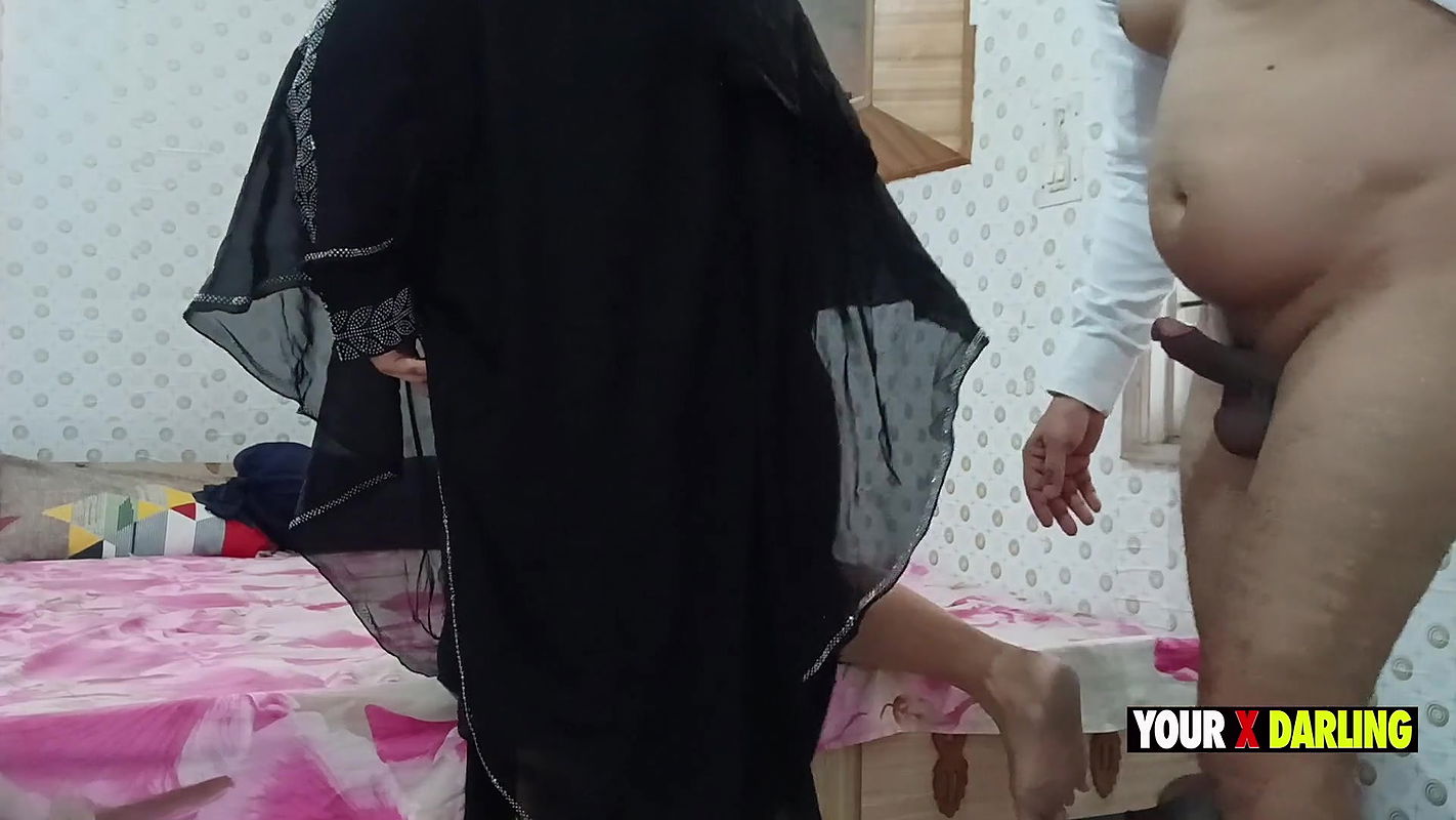 Muslim Bhanji Wants Fucking with Him