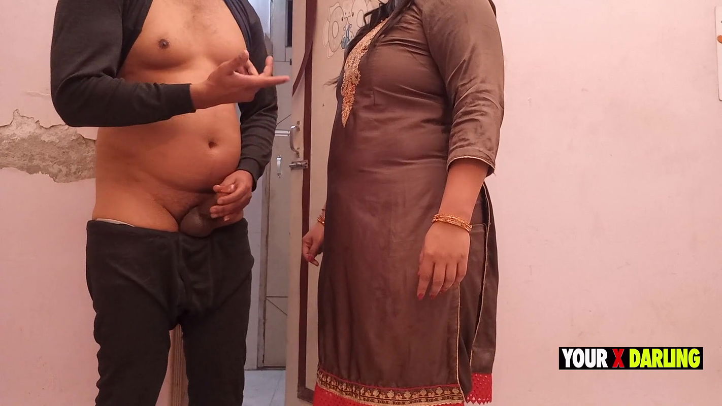 Punjabi Jatti Caught Bihari Masturbate in Her Bathroom and Punish Him