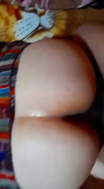 Big ass wife fucking doggy