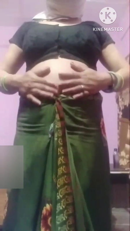 Stepmom Show Her Curvy Body