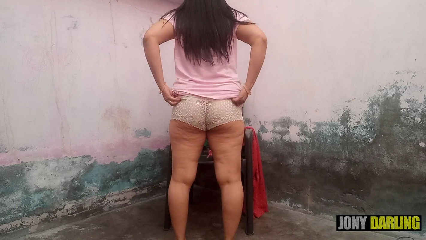 Stepson Was Surreptitiously Watching Step Mother Changing Clothes, Step Mother Scolded Her a Lot and Took Action