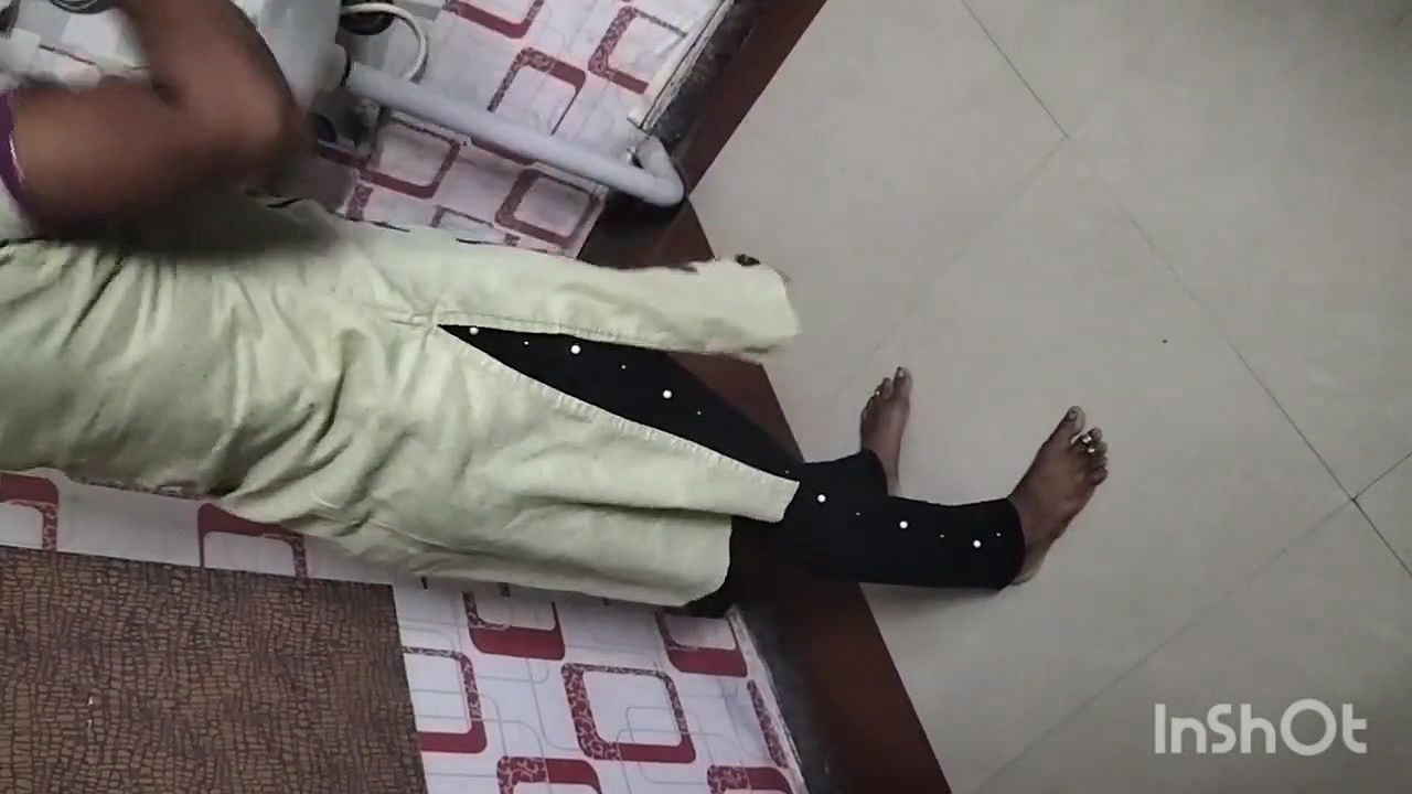 Tamil Lady Saree Drop Chudidar Wear