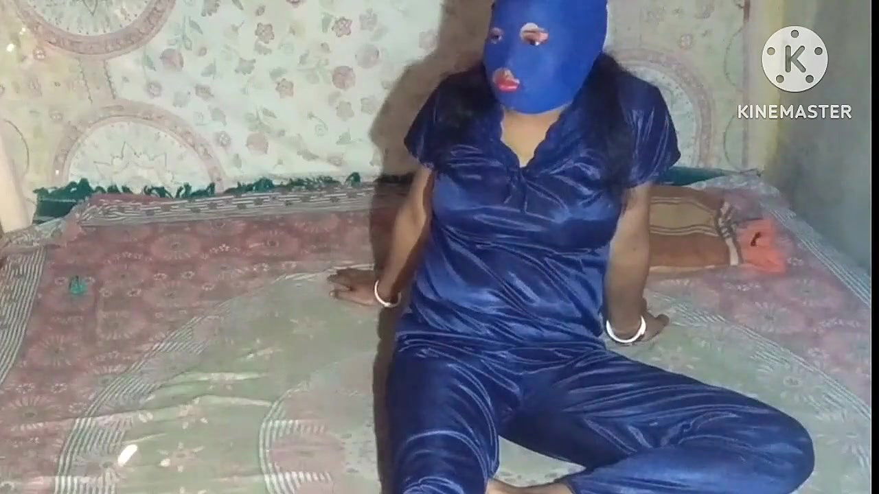 Village Bhabhi Devhar Ki Land Ke Sat Masti