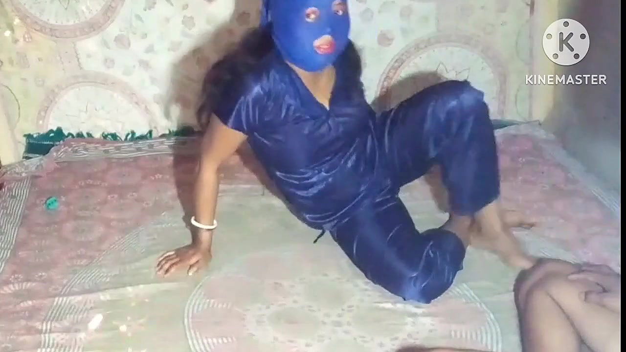 Village Bhabhi Devhar Ki Land Ke Sat Masti