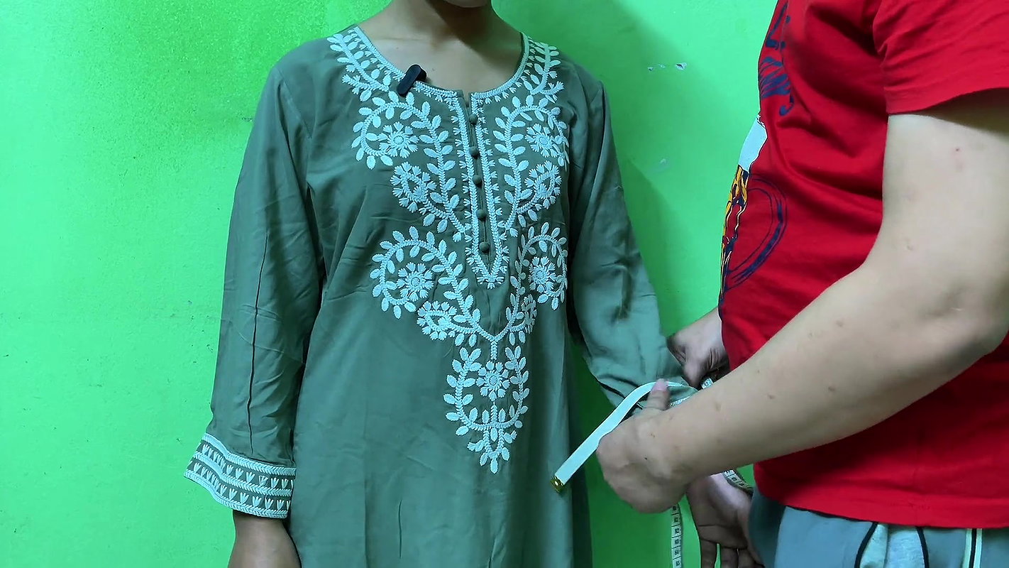 When tailors take Bhabhi’s chest measurements