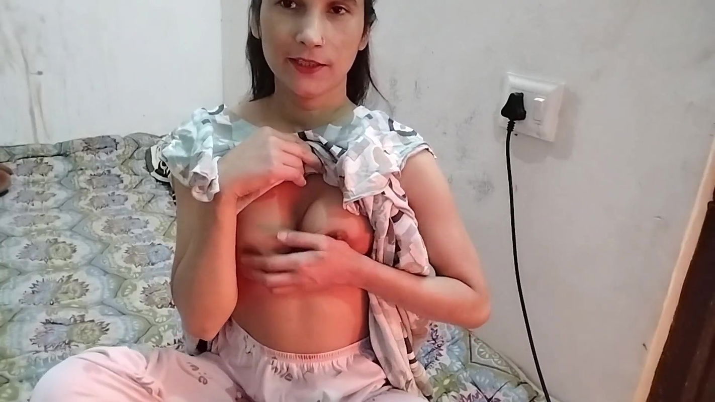 Barr tau Ne Apne Sath Sula kar Nid me Mujhe Choda