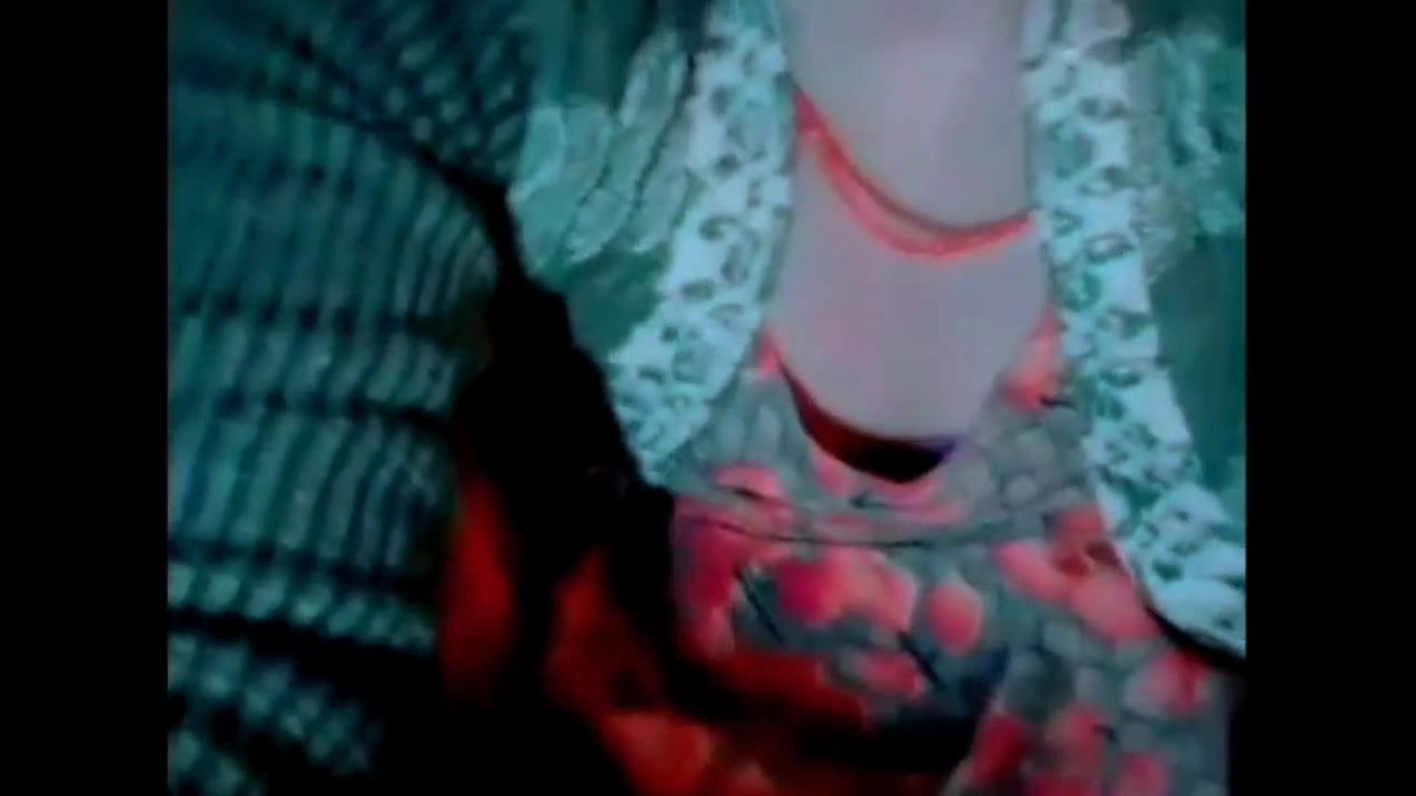 Hot beautiful girl masturbating watching sexy video in mobile, I am watching a girl in it