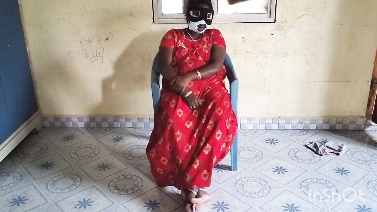 House owner and servant fucking by sitting on the chair