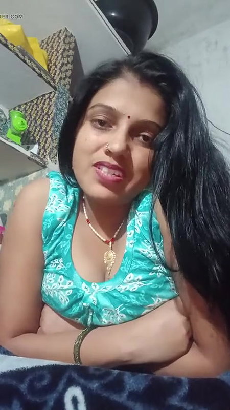 Indian Bahu Get hot in Her Tight by Old Sasur Ji during daytime ( Hindi Audio )