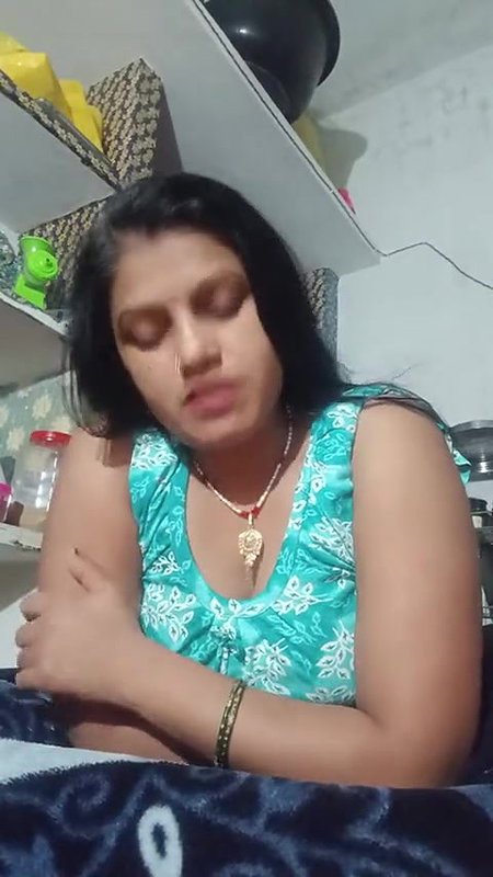 Indian Bahu Get hot in Her Tight by Old Sasur Ji during daytime ( Hindi Audio )