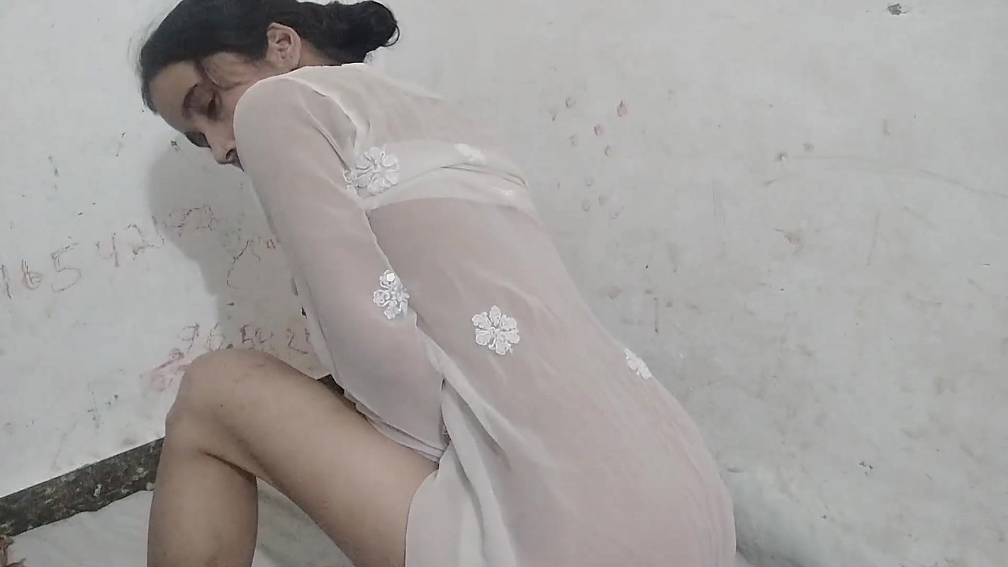 Maine apne paros ke larke se chubaya